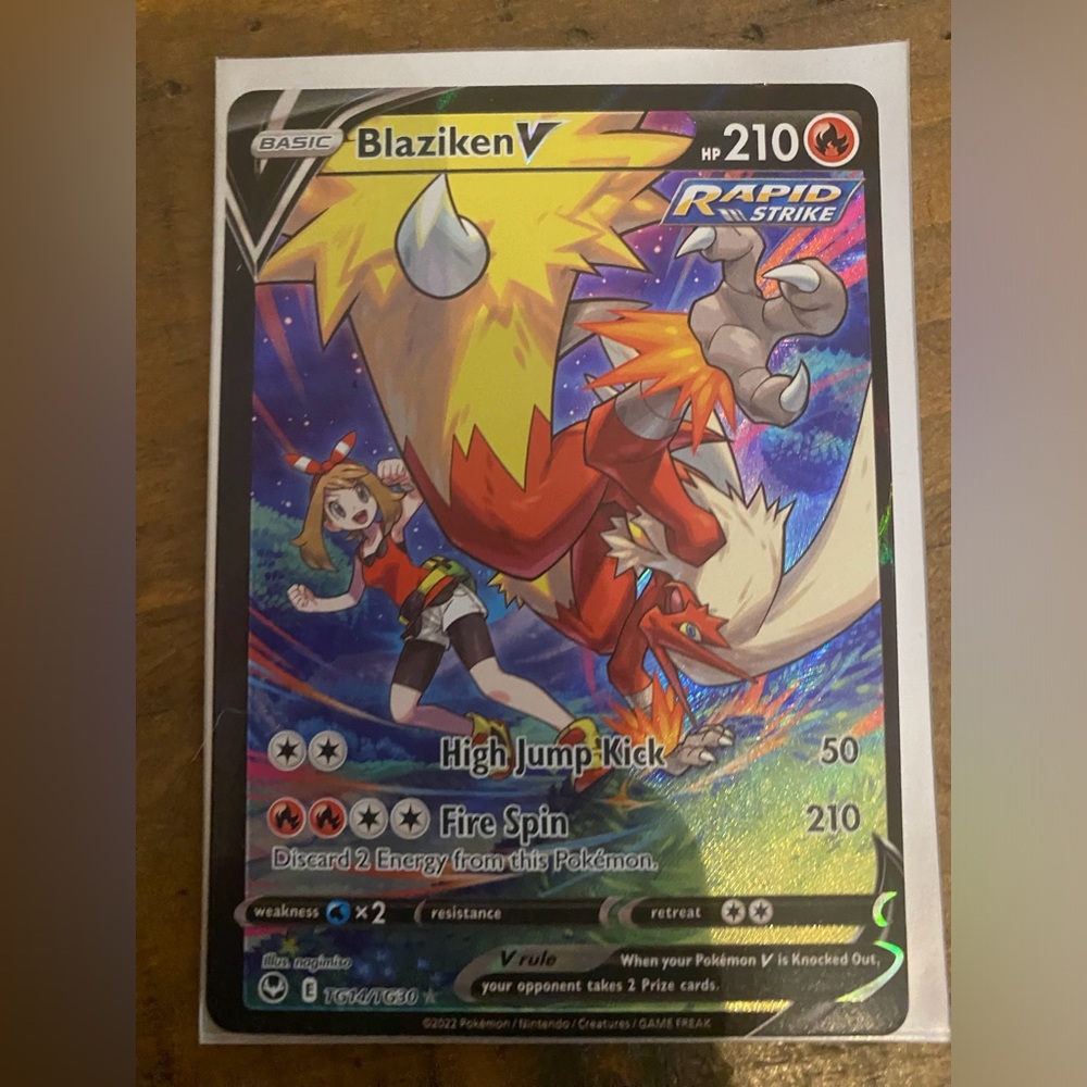 Blaziken V       Tg14/tg30